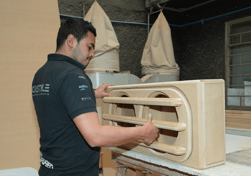 <h2>Fabricación de <br/>cajas acústicas</h2>