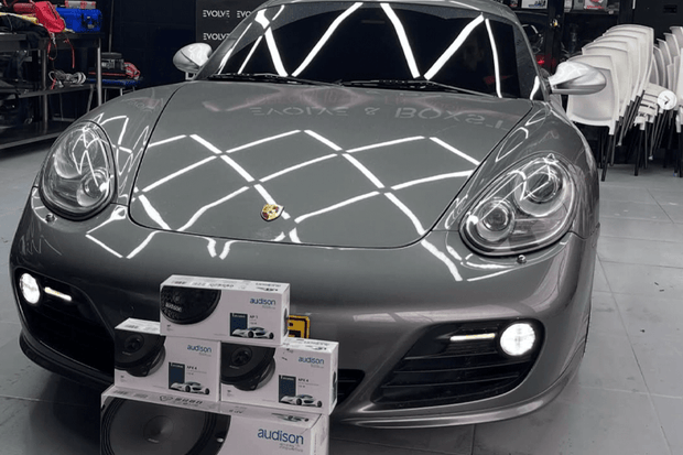 <h2>PORSCHE Caiman</h2>